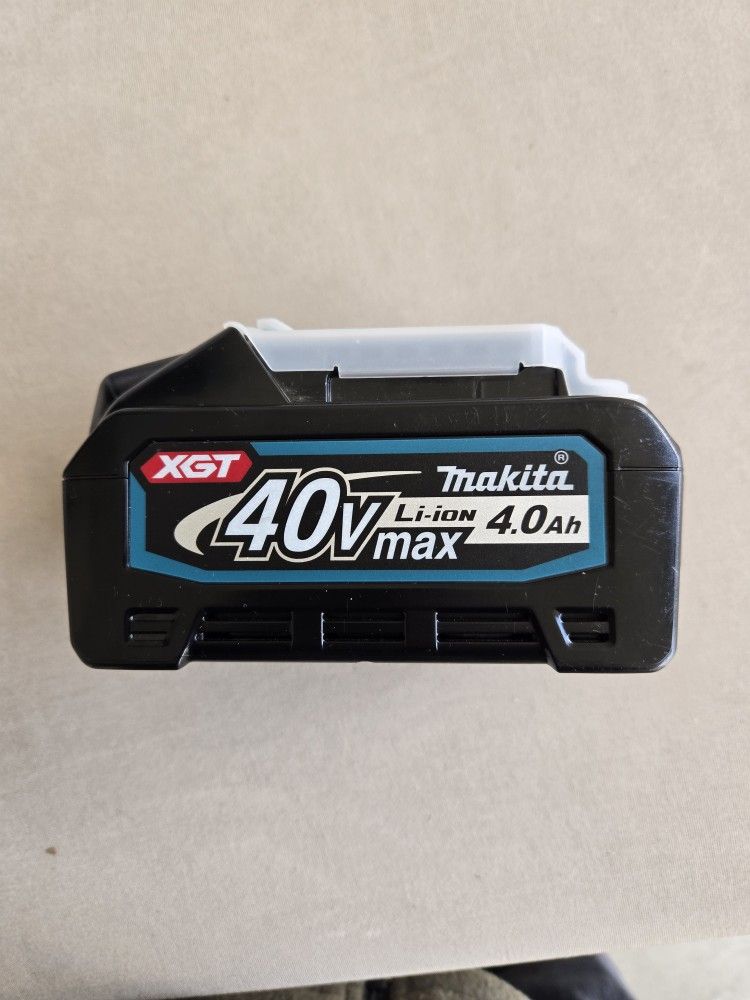 Makita Battery 40v 4.0 New