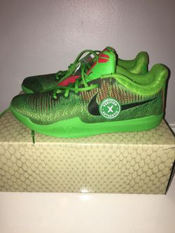 Mamba rage the Grinch size 10 willing to trade