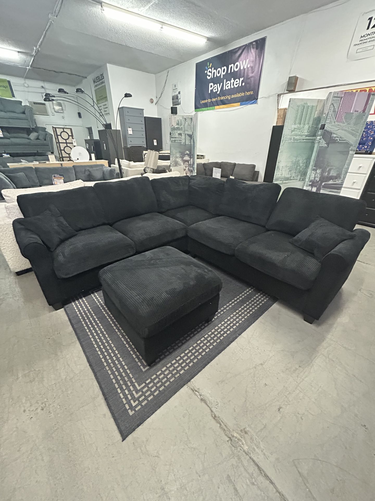 4 pieces sectional sofa with ottoman / financing available