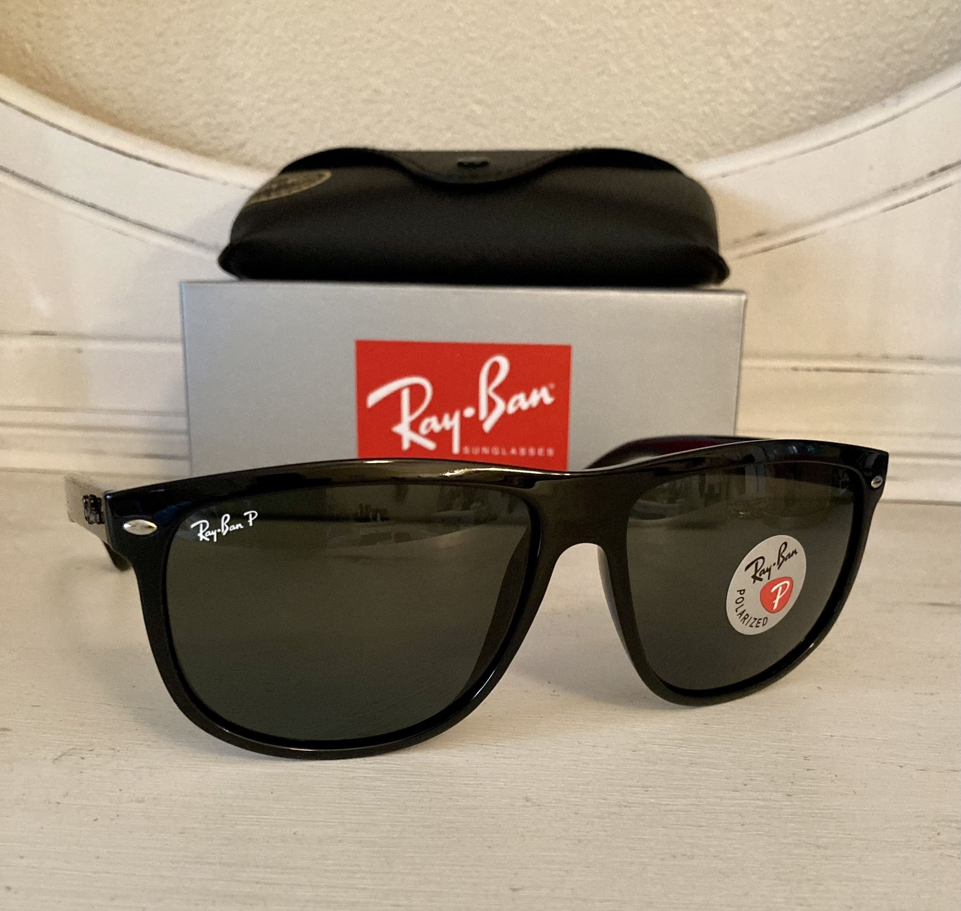 New RayBan Polarized Boyfriend Sunglasses ?️ 