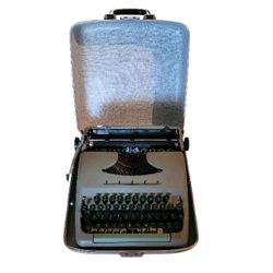 Vintage 1960s Sears Tower Quiet Tabulator Green Typewriter w/ Case 