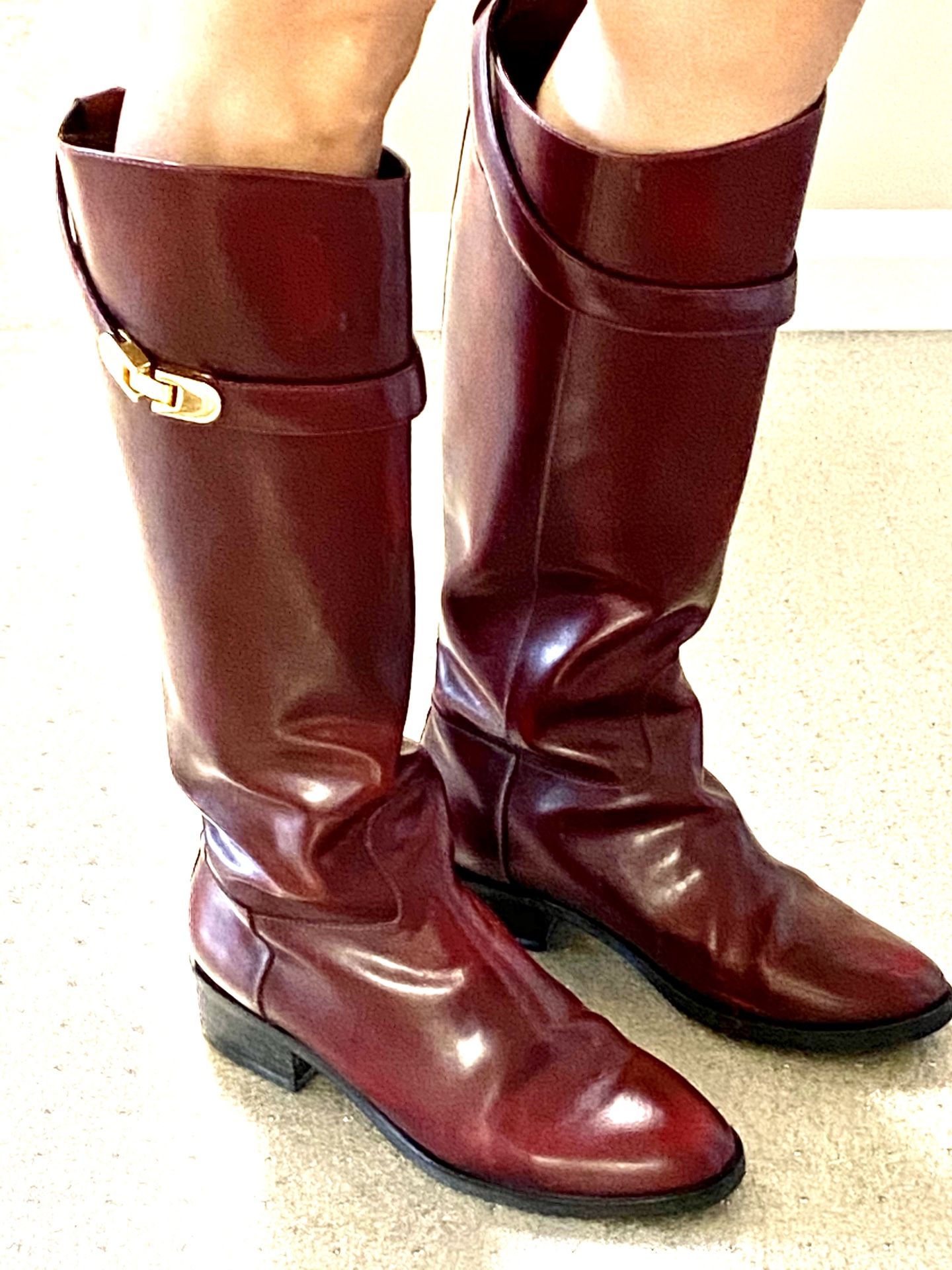 SIZE 9 - Burgundy Colombian designer María Claudia Ridding Boot