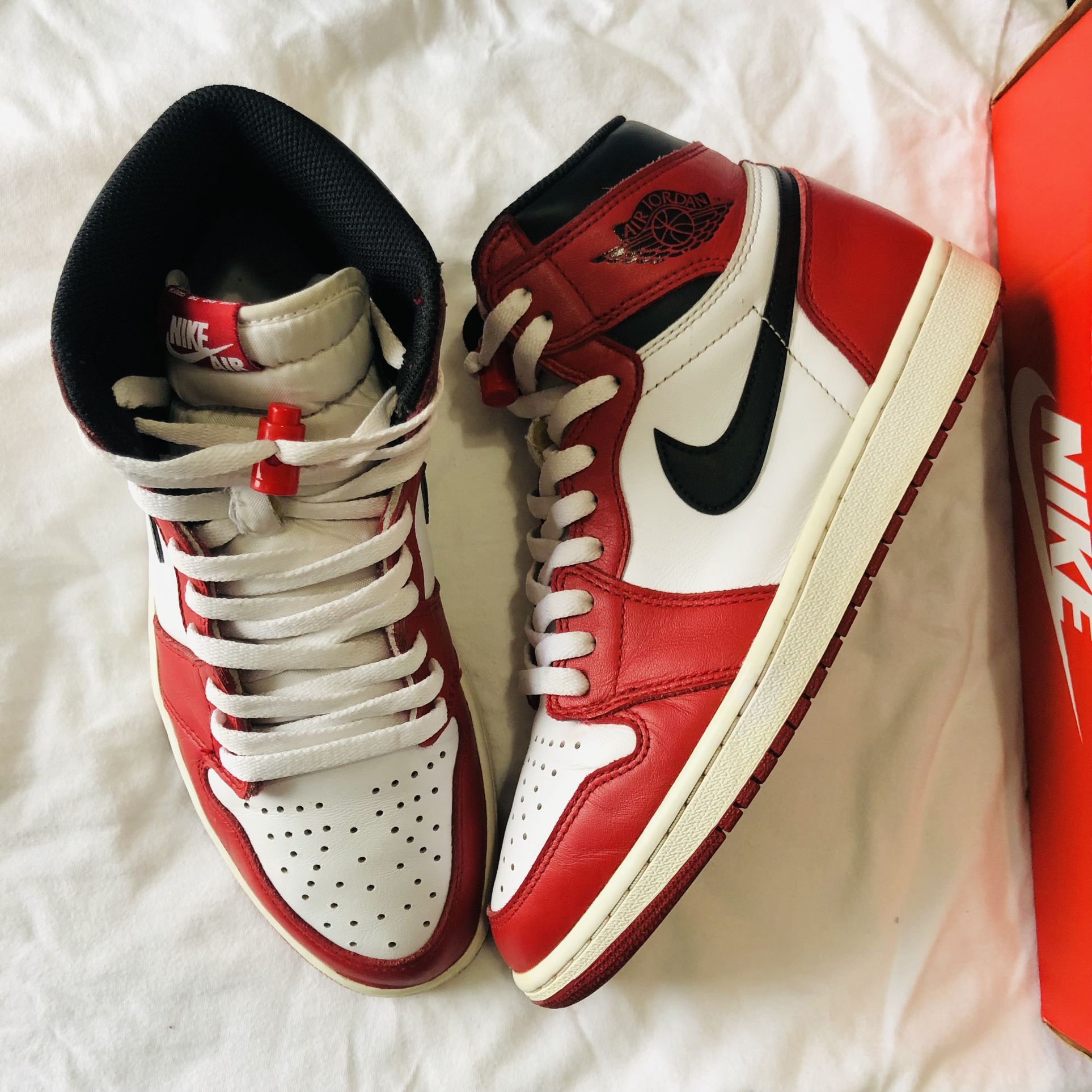 Air Jordan Retro High OG 'Chicago' 2015