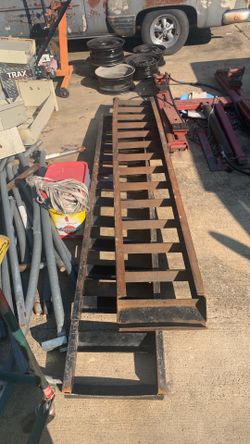 Trailer loading car ramps