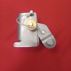 Like New M10 Rope Grab Model # 51638