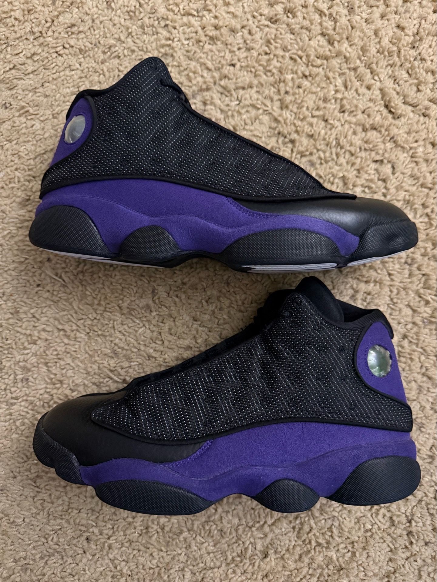 Size 9.5 (Pre owned, no box) - Air Jordan 13 retro court purple