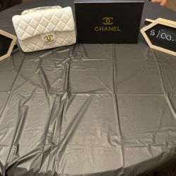 Channel Purse 