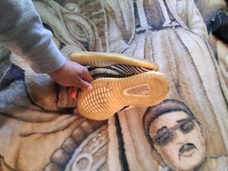 Yezzy lightly used