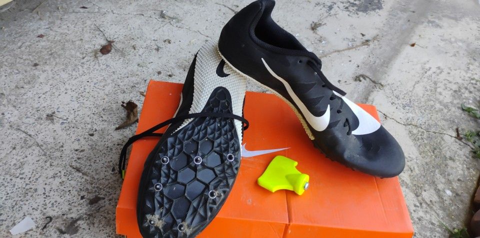Like New Cleats