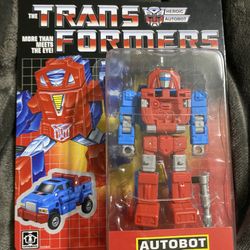 TRANSFORMERS AUTOBOT GEARS FIGURE NEW!