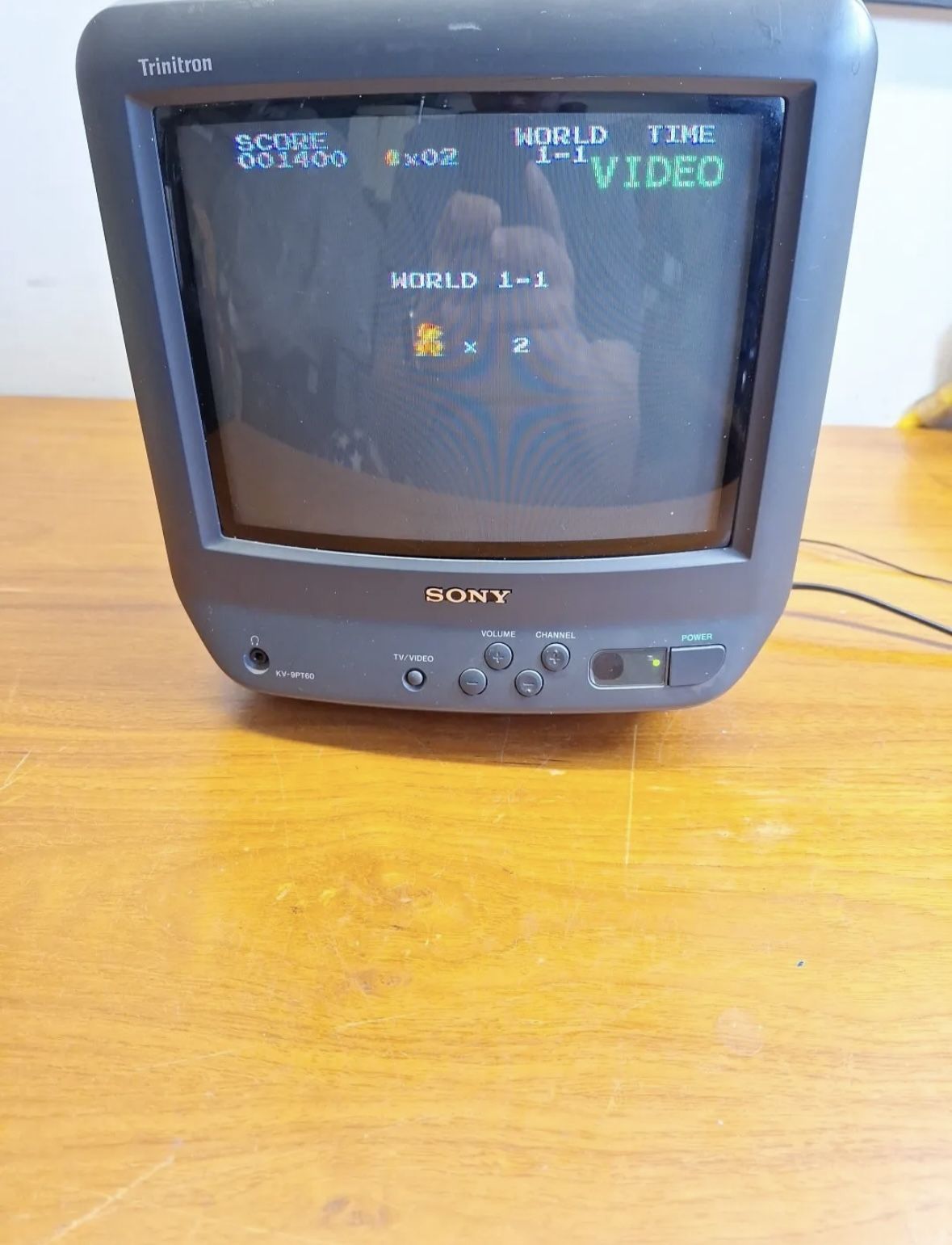 Sony Trinitron CRT TV KV-9PT60 9" Retro Gaming Curved Screen