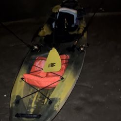 West Marine 11ft Kayak Fishing Canoe Boat