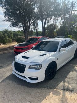 Chrysler 300 hellcat