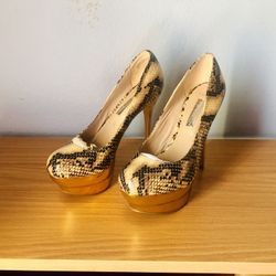 Women Heels  Size 7 
