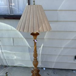 Floor Lamp Vintage $$40