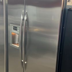 42” Wide 84” Height GE Profile Use Like New Perfec Working And Warranty 