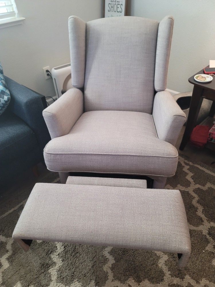 Baby Appleseed Nursery Chair