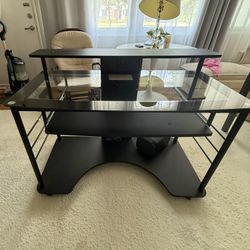 Mobile Tech Desk Workstation 