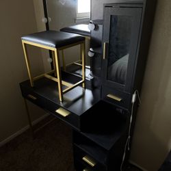 Black Makeup Table