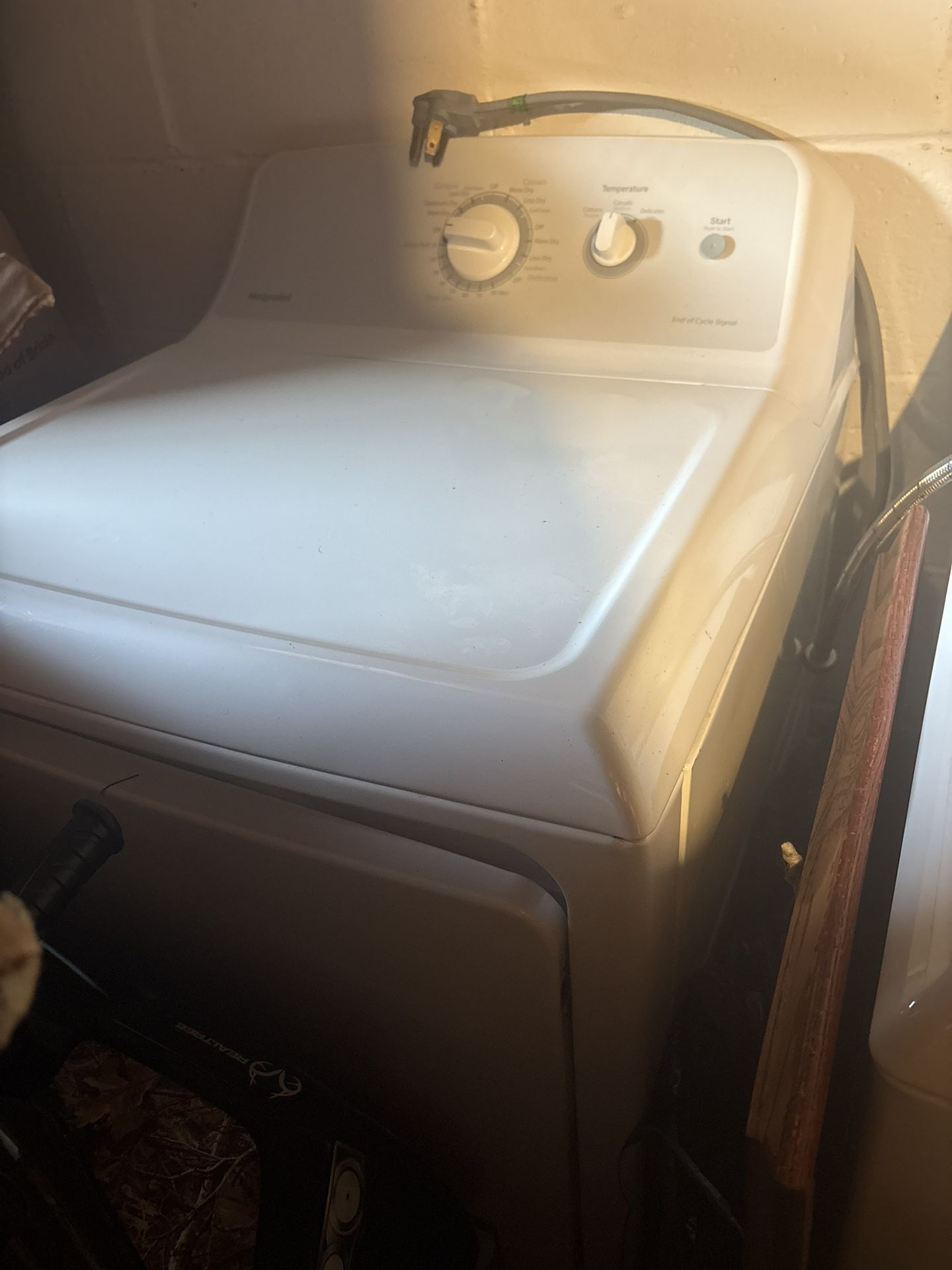Hot Point Washer And Dryer