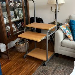 Small Wood Computer Desk With  Hutch