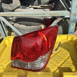 2011-2015 Chevy Cruze Right Passenger Tail Light Lamp
