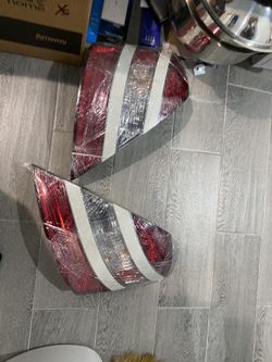 Pair Of 2008 S550 Like New