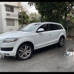 2012 Audi Q7 Supercharged 