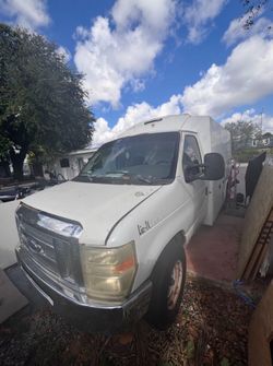2008 Ford E350 Super Duty Cargo