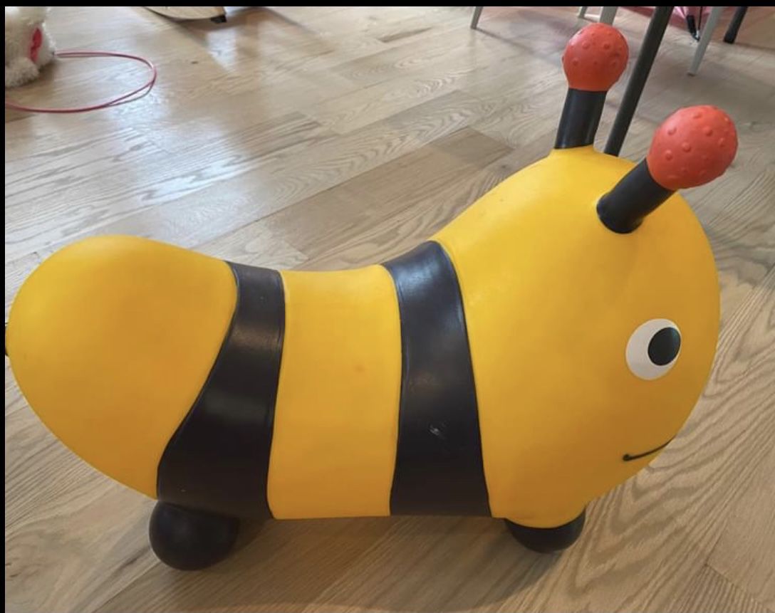Inflatable Bee Bouncer