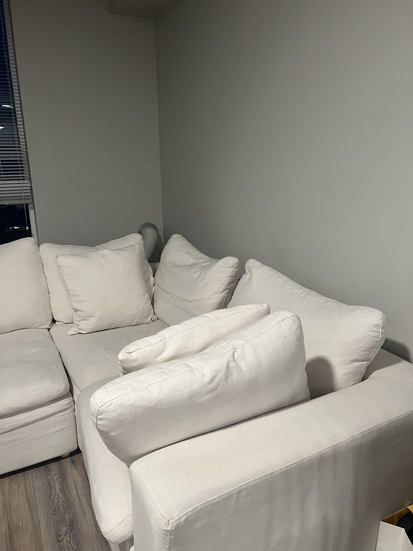 Cloud Couch White for Sale in Shoreline, WA OfferUp