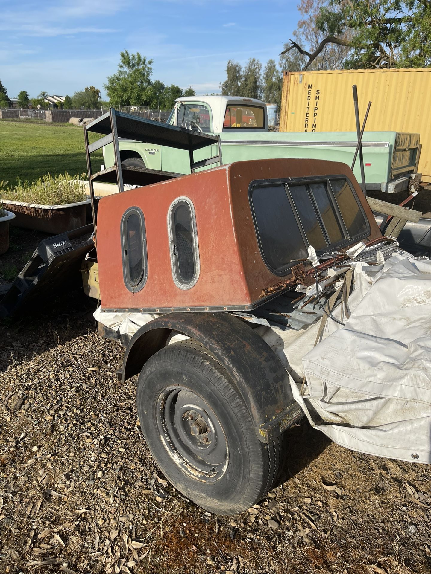 Short Shell/sleeper For Full Size Truck