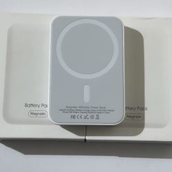 Portable MagSafe Charger/ Power bank 