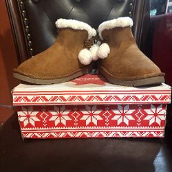 Snowcap Chestnut Boot/Shoes 