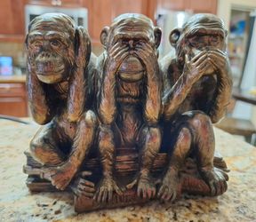 Three Wise Monkeys Decorative Figurine