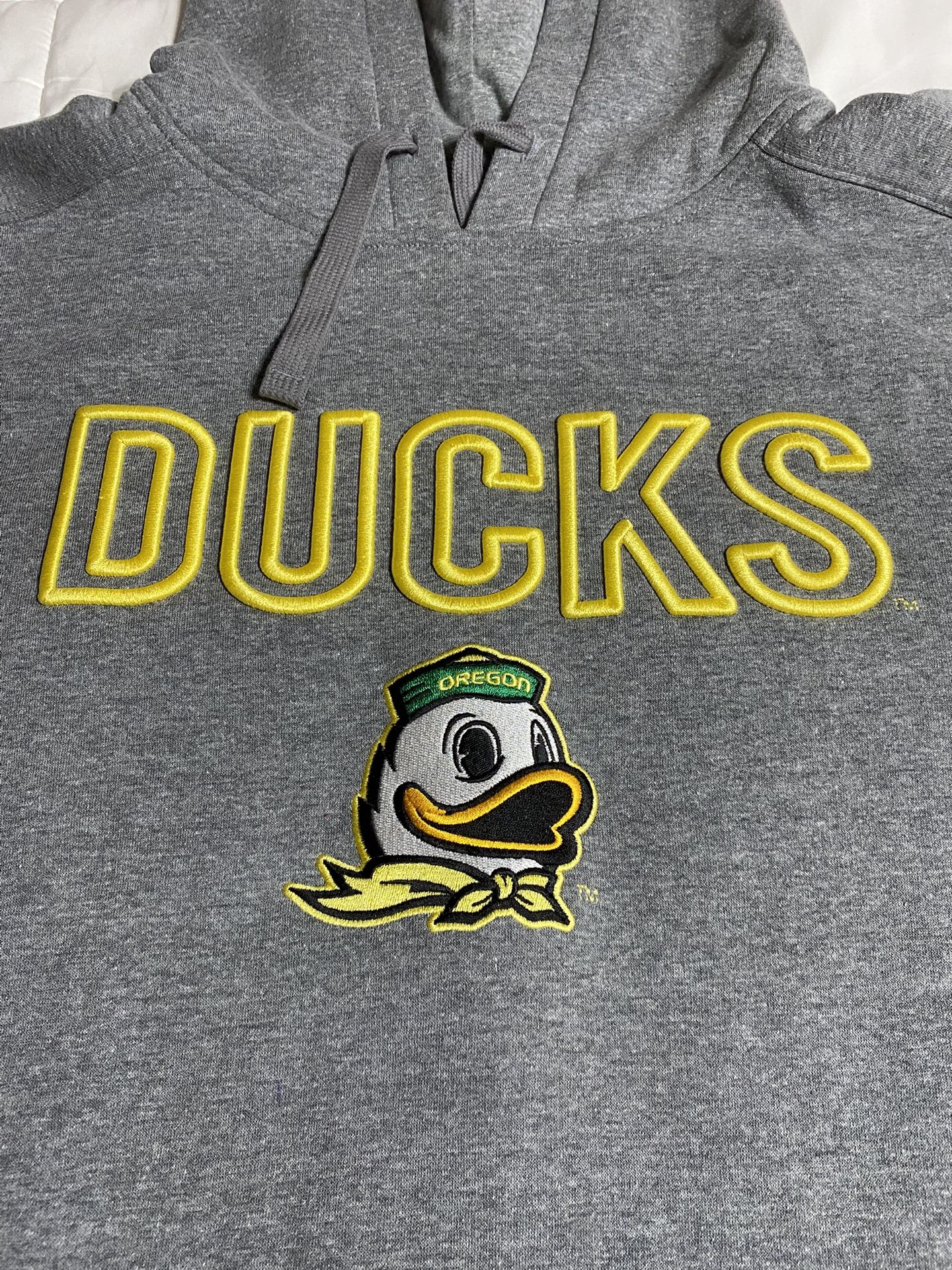 Oregon Ducks XXL Captivating Sweater