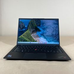 Lenovo ThinkPad X1 Carbon Gen 11 14" i7-1365U 1.8GHz 32GB RAM 512GB SSD