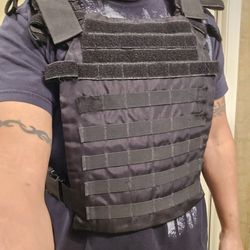 Leo/Security Vest