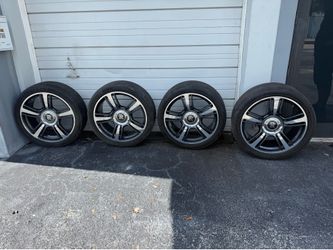 Rolls  royce  21 new rims tires