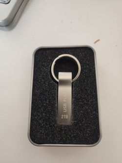 USB Flash drive 2 TB - Ultra Large Storage