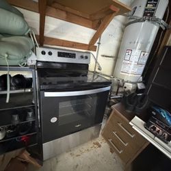 Whirlpool Electric Glass Top Stove/Oven