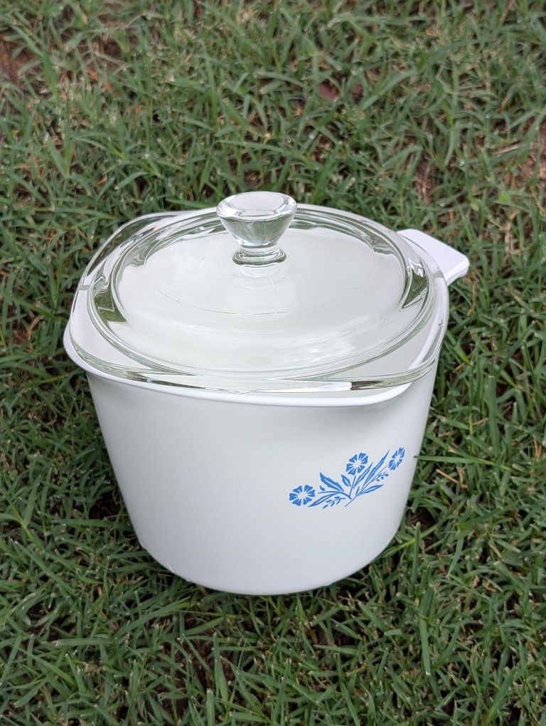 Corning Ware P-55-B 1 QT. Iconic Blue Cornflower Pattern With Original Lid