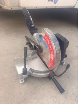 CLEAN DELTA COMPOUND MITER SAW