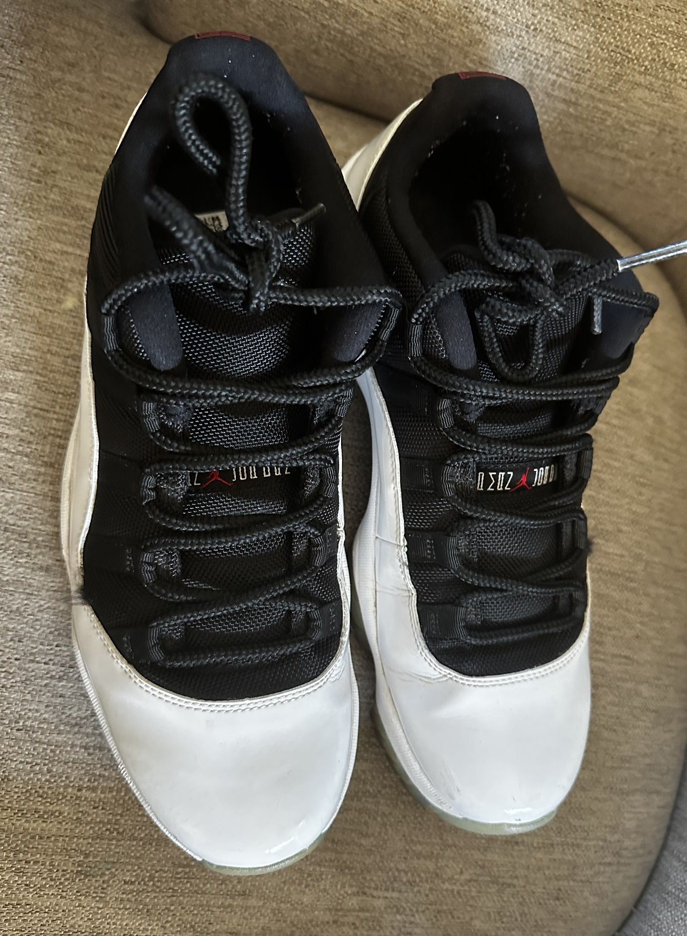 Jordan 11 Retro Low Tuxedo Sneakers