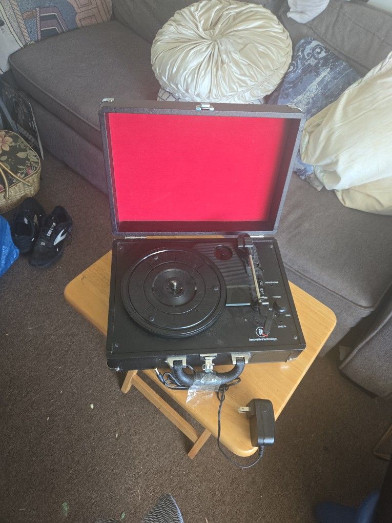 Crosley Cruiser Plus Portable Turntable/Record Player BT Speakers Black & Red