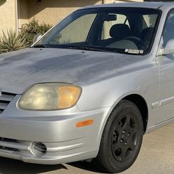 2004 Hyundai Accent -GAS SAVER