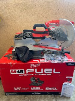 Milwaukee M18 FUEL Brushless Cordless 10 in. Dual Bevel Sliding Compound Miter Saw (Tool-Only)
