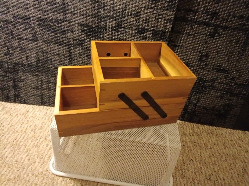 Solid Wood Cantilevered Box