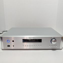 ROTEL RC-1570 Digital Control Pre-Amplifier