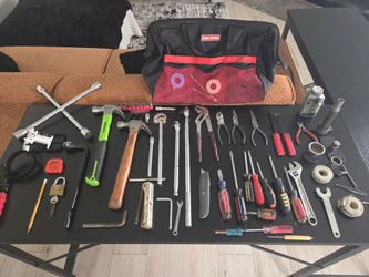 Crafstman tool bag with tools